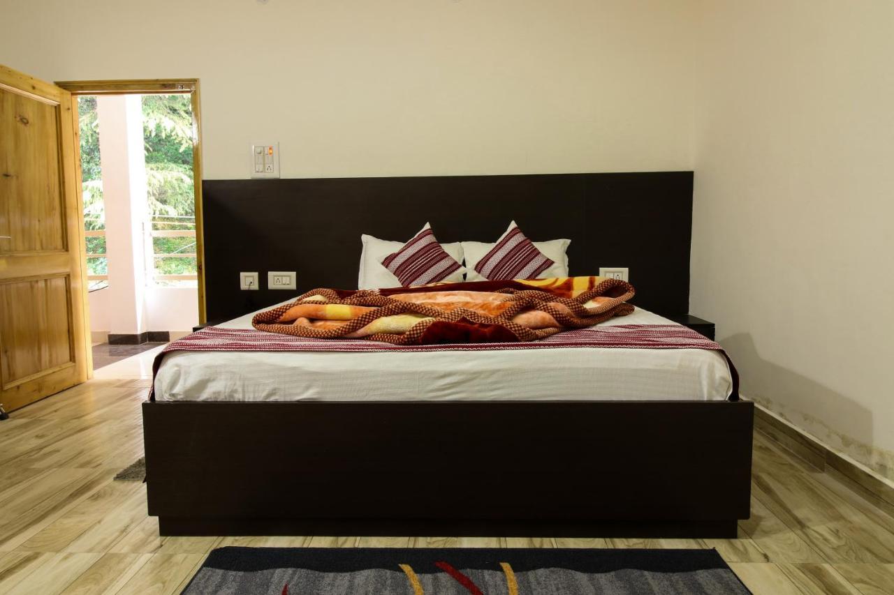 Chaman Vatika Hotel Kullu Ngoại thất bức ảnh